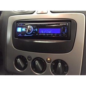 Cache autoradio Ford de couleur noir
